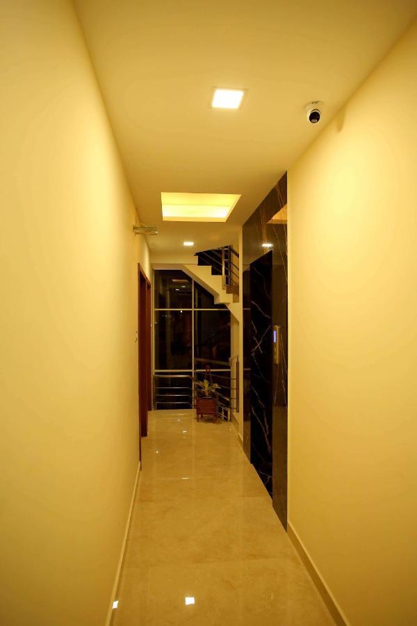 Kira Palace Residency Hotel Ernakulam Eksteriør billede