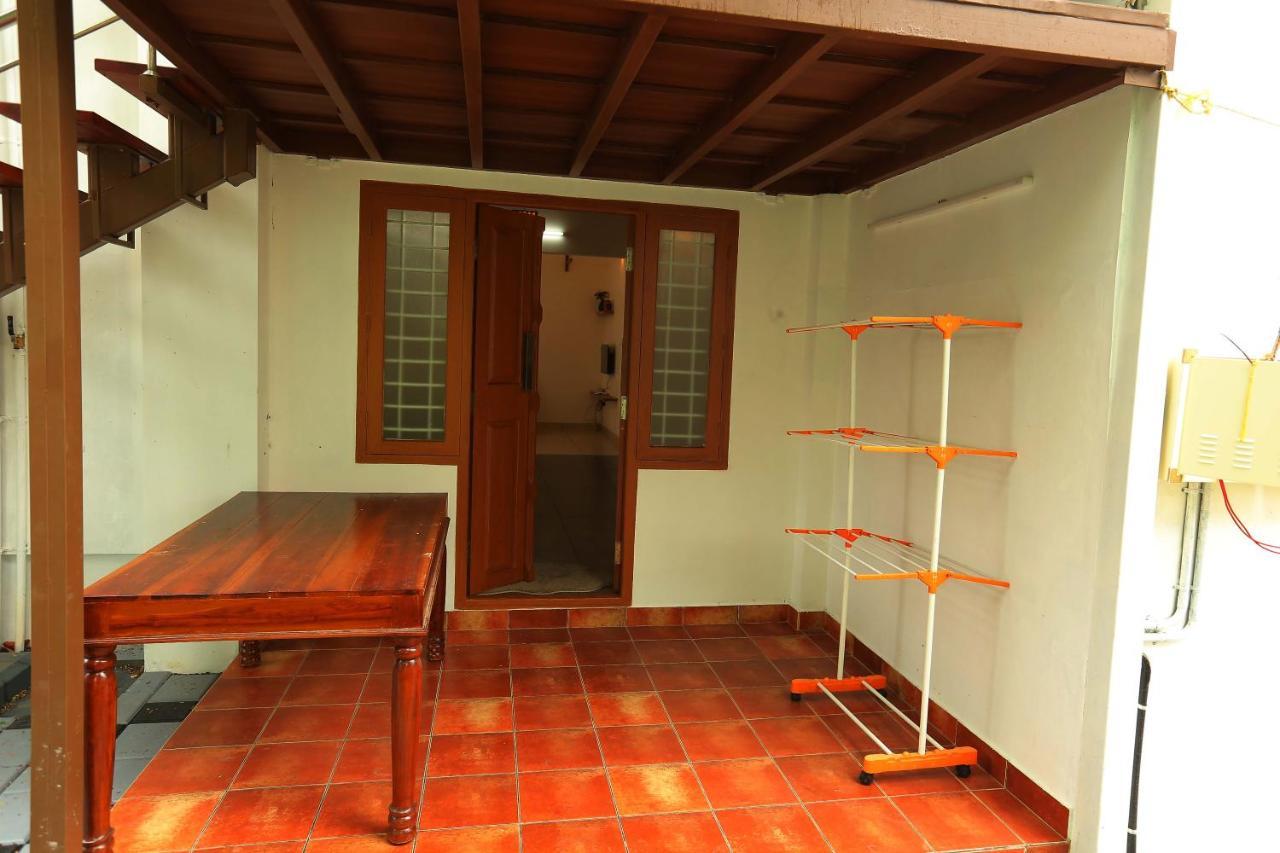 Kira Palace Residency Hotel Ernakulam Eksteriør billede